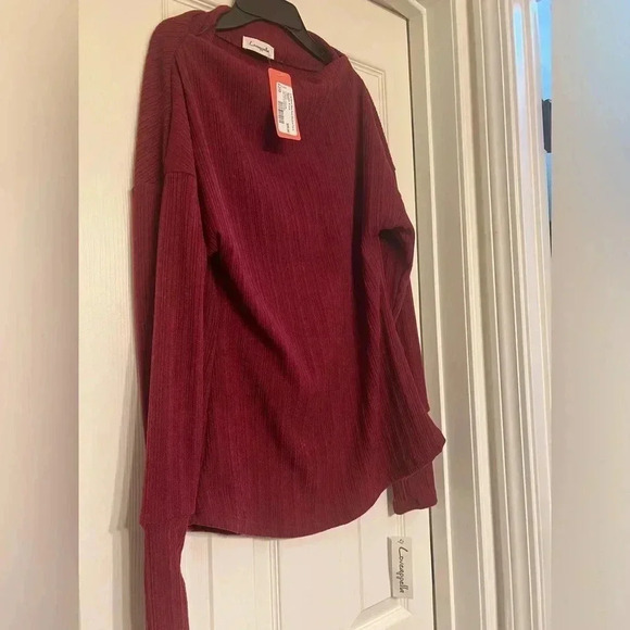 Loveappella size M burgundy sweater top NWT - Picture 3 of 4